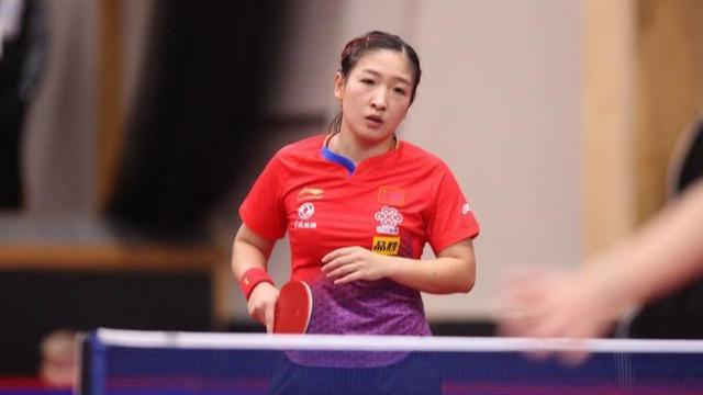 争激烈的背 争激烈的背