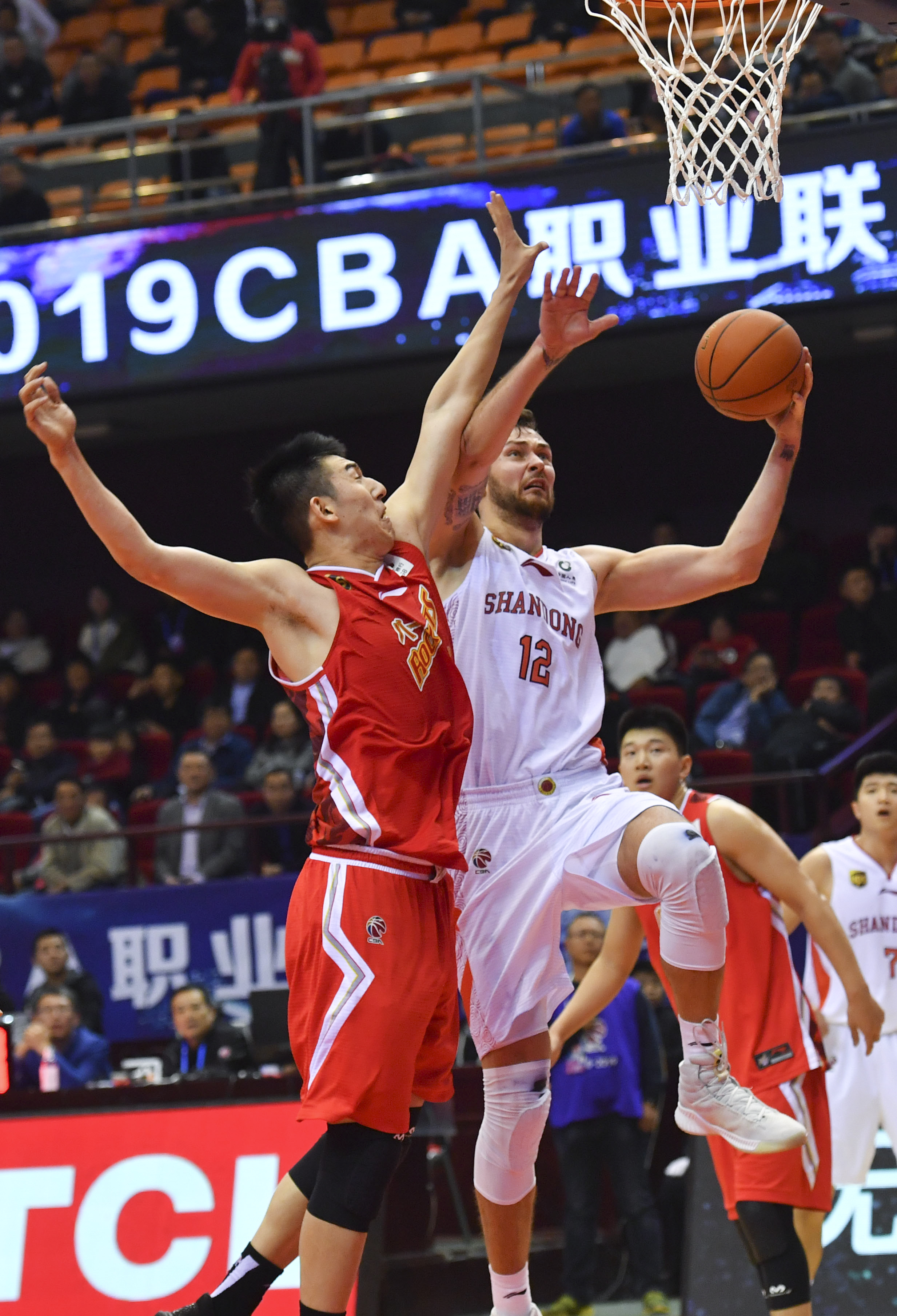 中场是球队 中场是球队