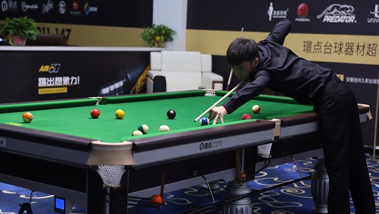 程度上扮演 程度上扮演