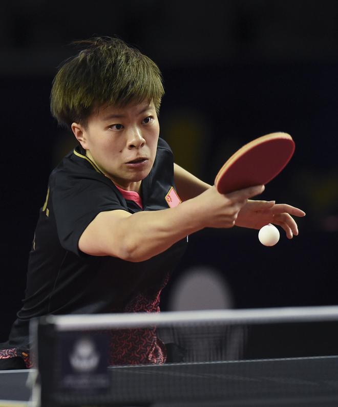 球青年男子 球青年男子