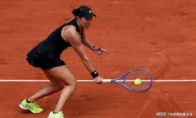 中国队在亚冬会频创历史，热带国家首次夺金.