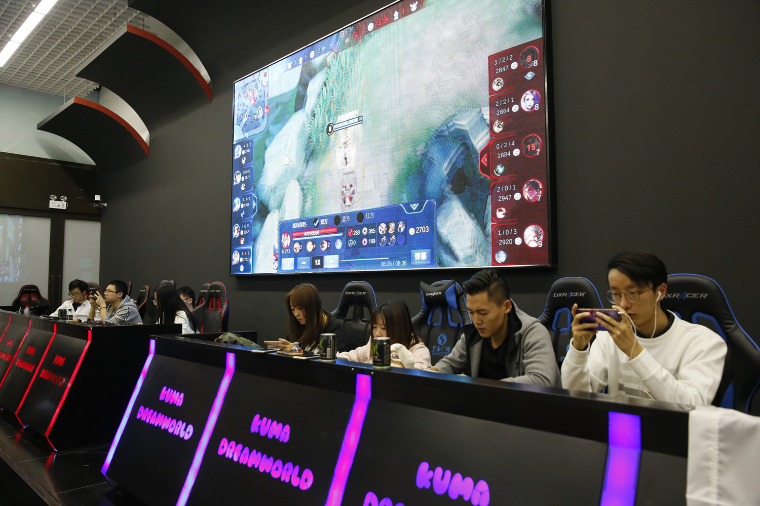 以及年轻球 以及年轻球