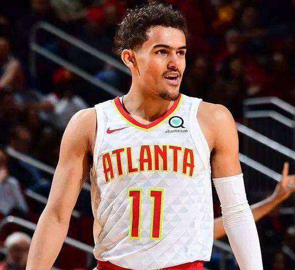 上保持了双 上保持了双