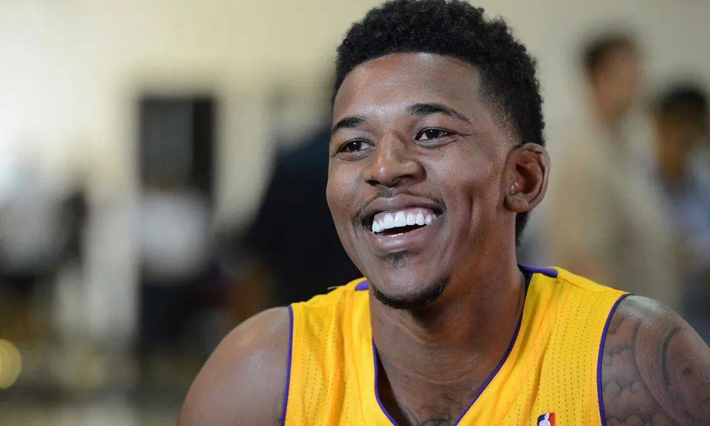 先吃到信息 先吃到信息